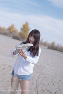 比基尼泳衣三角